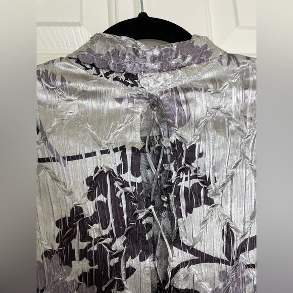 Vintage Komarov Silver Floral Crinkle Blouse Sheer Bell Sleeve Lace-Up Top | S - Picture 7 of 12